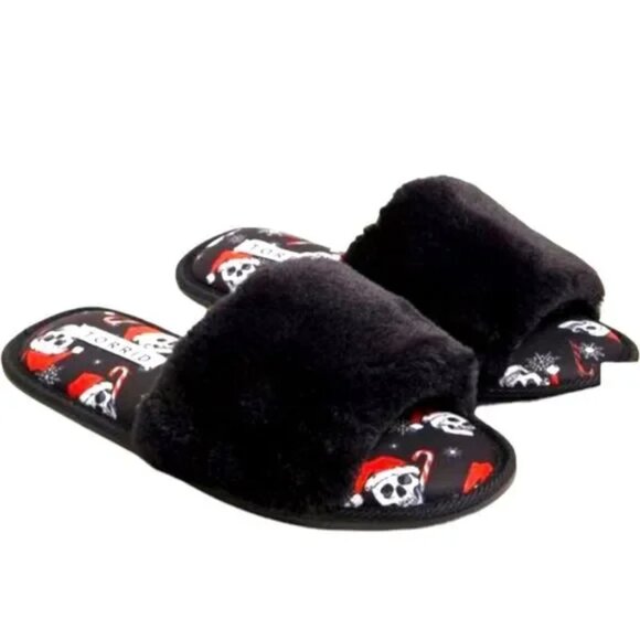 ❤️NWT VINTAGE TORRID CHRISTMAS SLIPPER - SKULL SANTA HAT HOLIDAY FAUX FUR - 7 WW - Picture 1 of 10